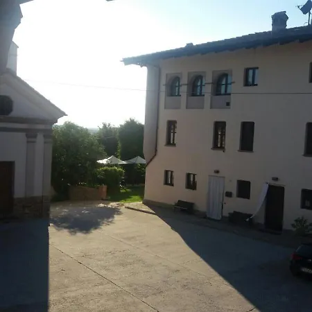 Cascina Baresane 3* 알바