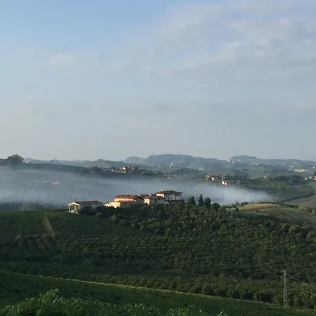 Cascina Baresane 3*