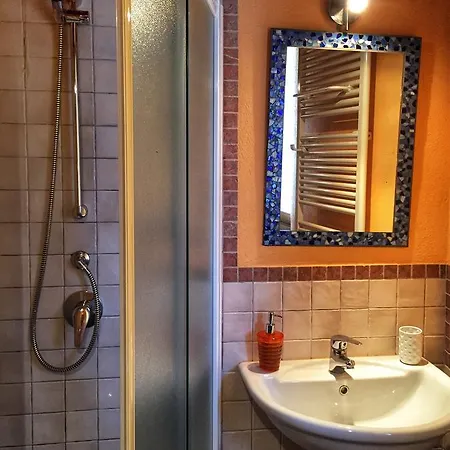 Cascina Baresane B&B 알바