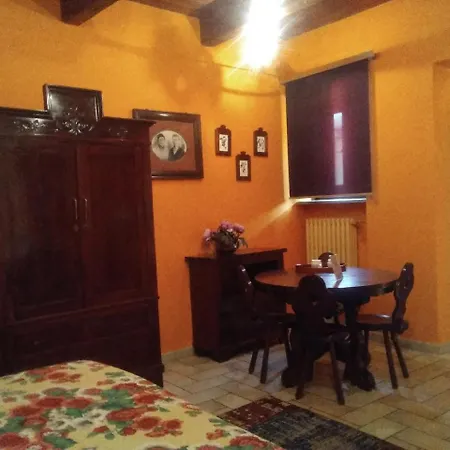 Cascina Baresane Alojamento de Acomodação e Pequeno-almoço 3*